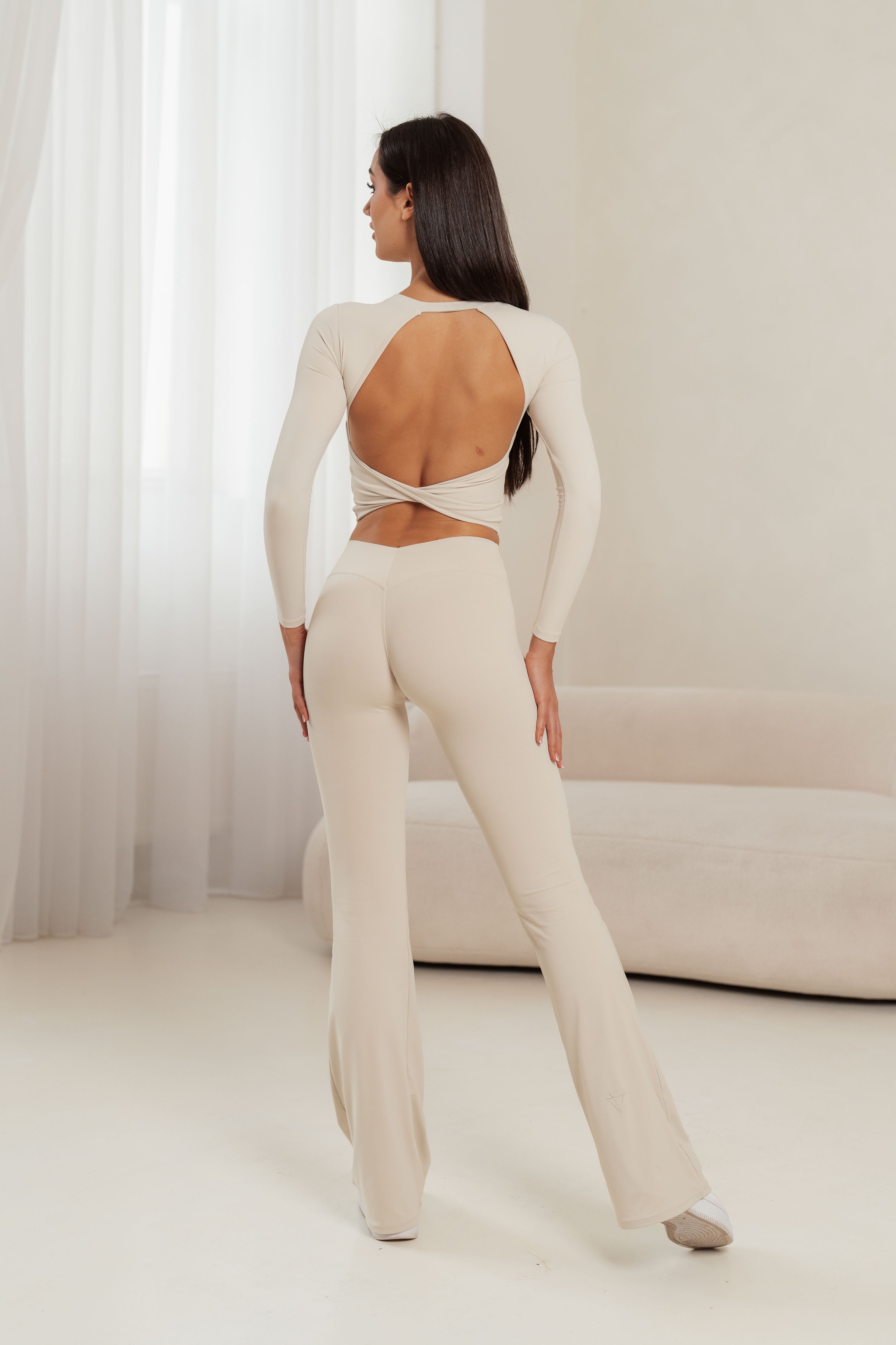SECOND SKIN OPEN BACK TOP