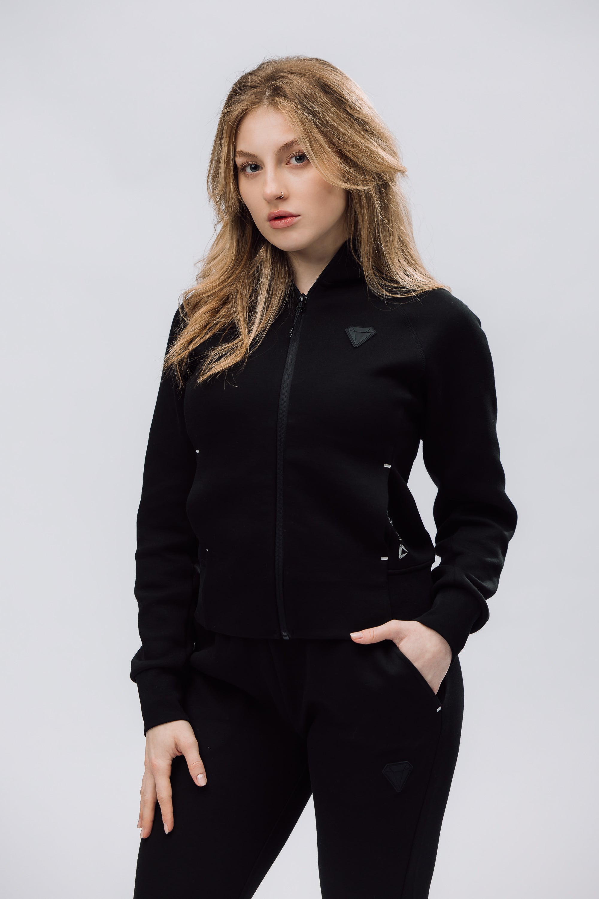TECHFIT DÁMSKÁ MIKINA NA ZIP